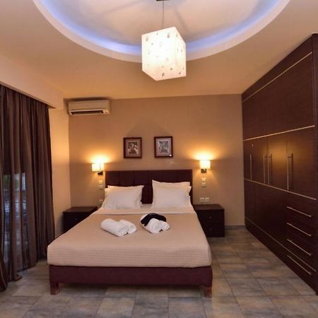 Gonis Suites Palaiochora Zewnętrze zdjęcie