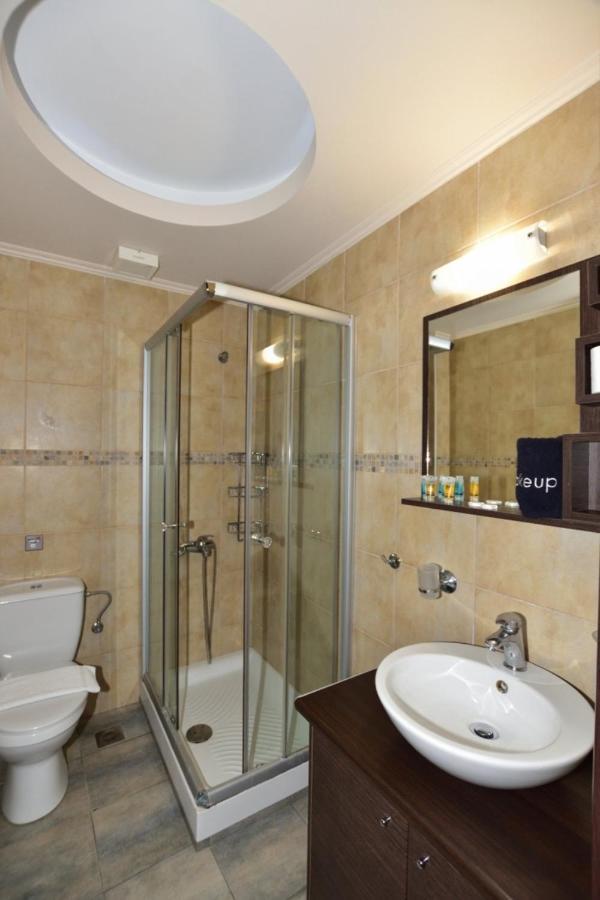 Gonis Suites Palaiochora Zewnętrze zdjęcie
