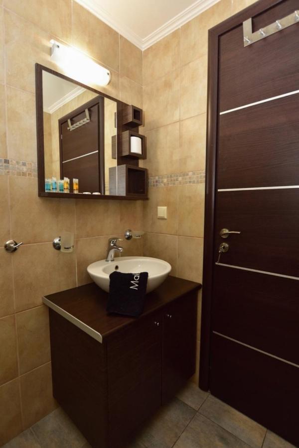 Gonis Suites Palaiochora Zewnętrze zdjęcie