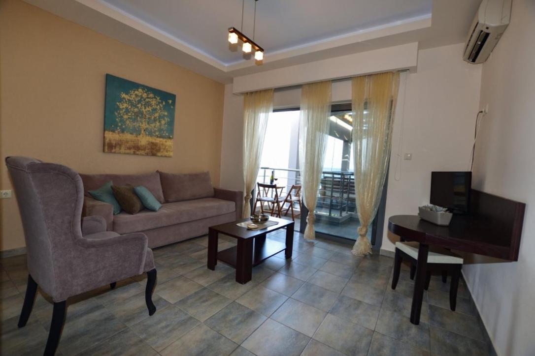 Gonis Suites Palaiochora Zewnętrze zdjęcie