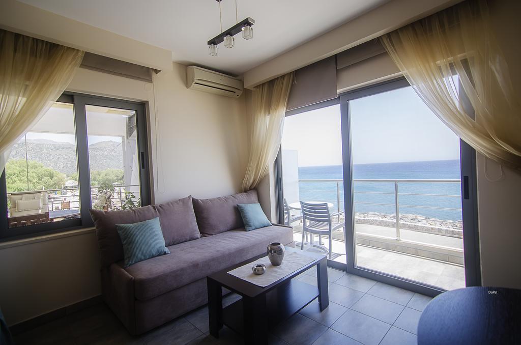 Gonis Suites Palaiochora Zewnętrze zdjęcie
