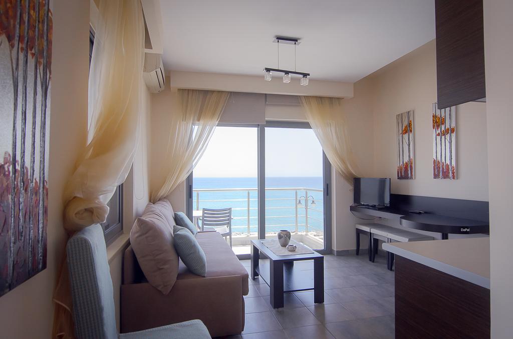 Gonis Suites Palaiochora Zewnętrze zdjęcie